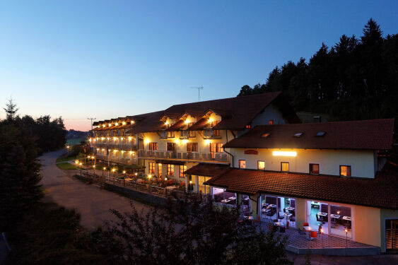 Hotel Reibener-Hof, Konzell Hotel Reibener-Hof, Konzell